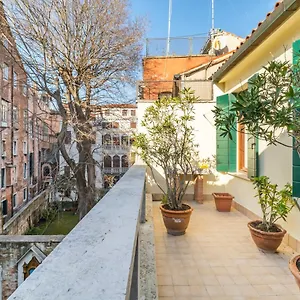 Apartment Del Remer - 5mins From San Marco Sq, Venice